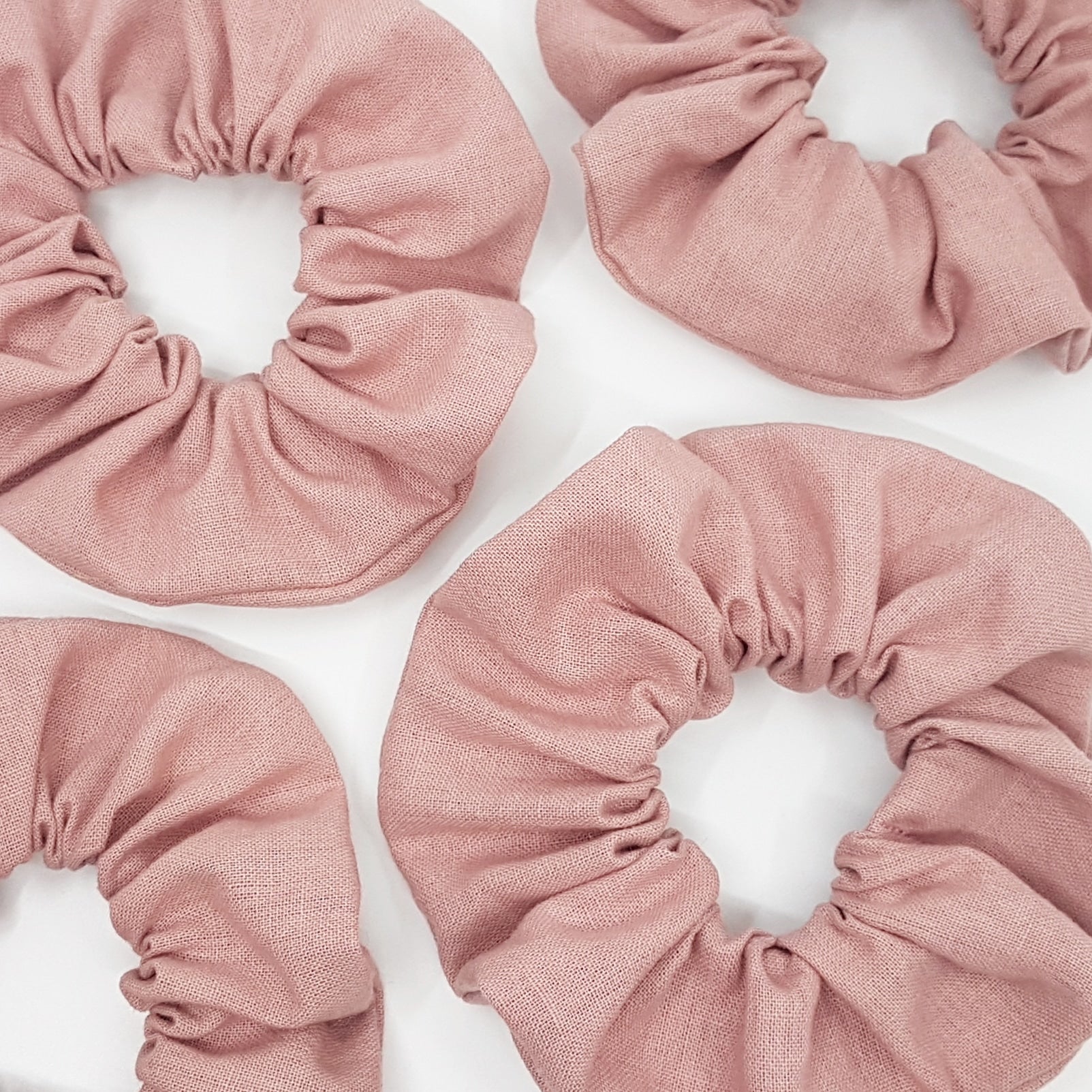 berry linen | scrunchie