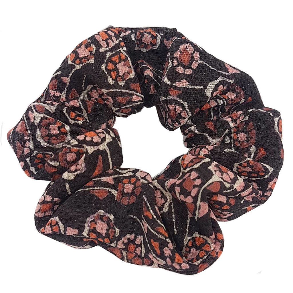 libby | scrunchie