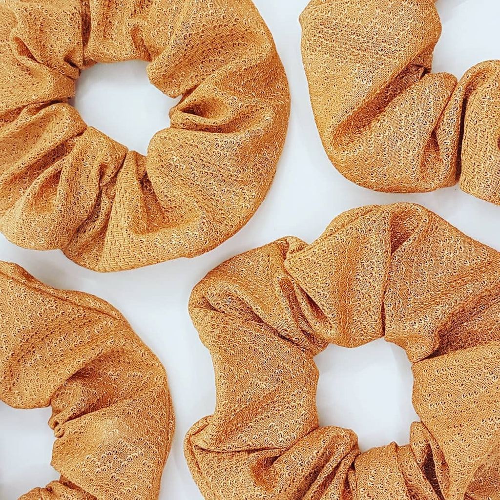 mandy | scrunchie