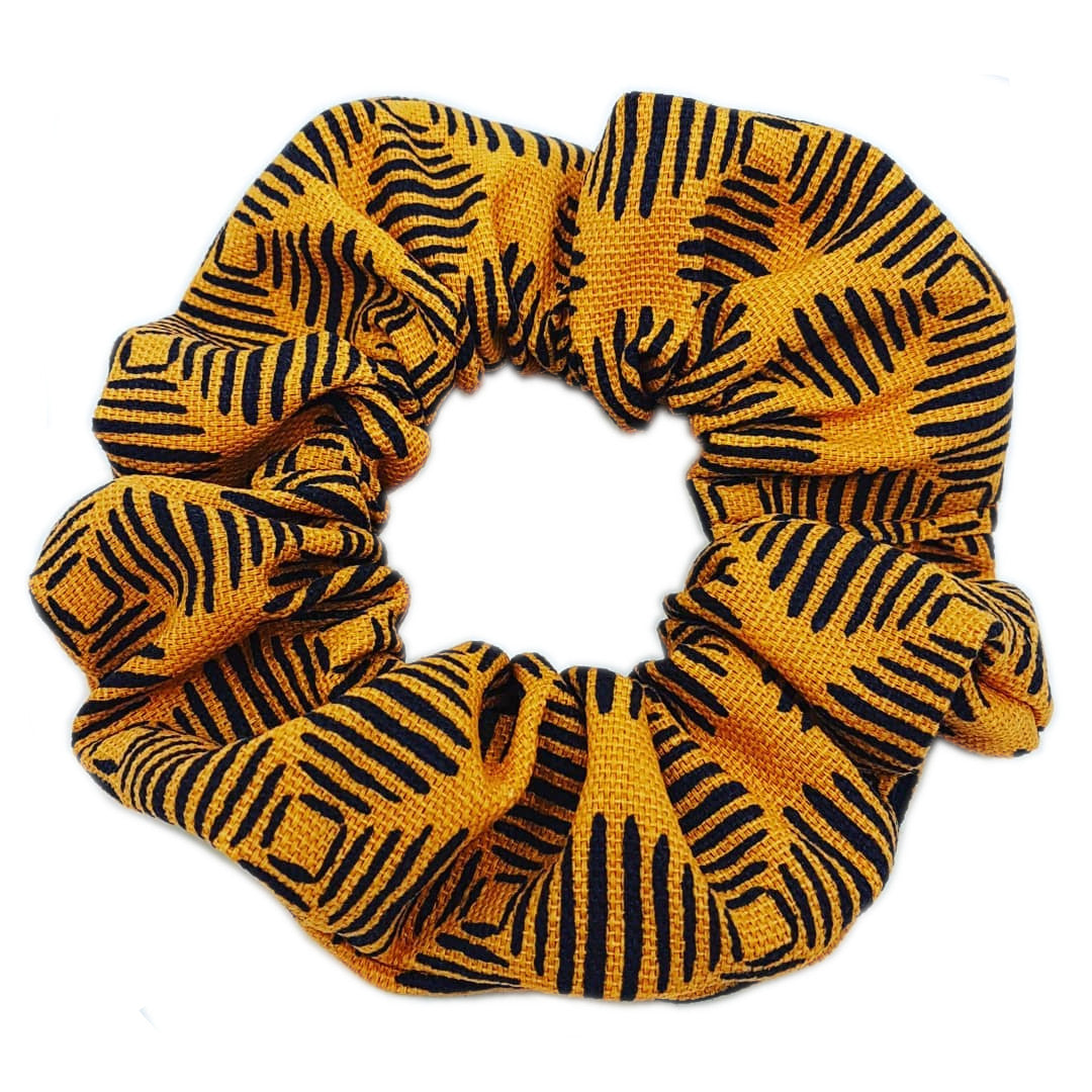 honey | scrunchie