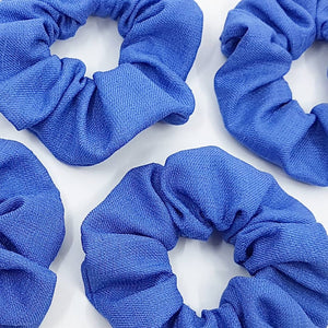 vi | scrunchie